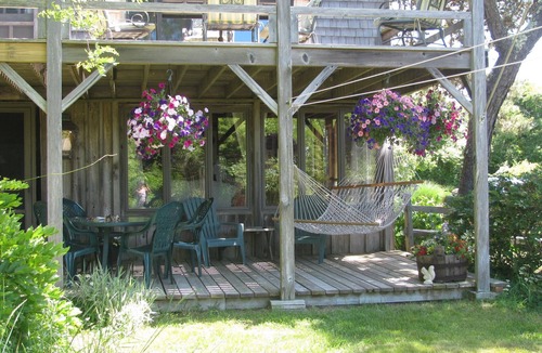 Chilmark Cottage | Charming Rustic Cottage