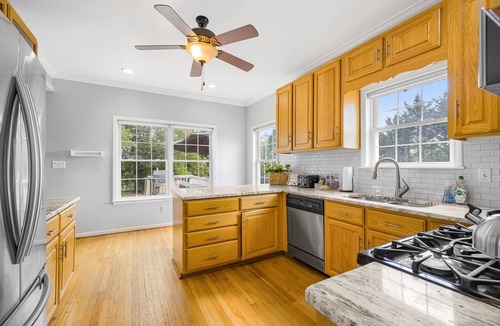 Newark House | Charming Rustic Retreat