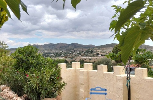 Hondon de las Nieves Cottage | Charming sheperd's shed with marvelous views with jacuzzi free WiFi