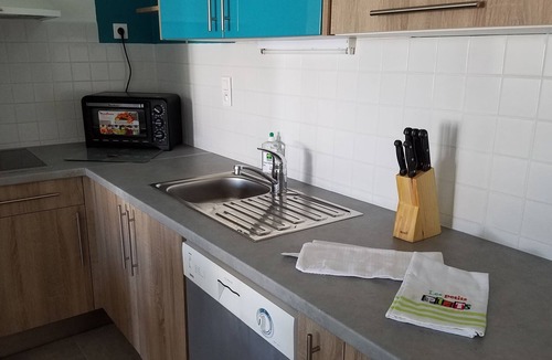 La Gueriniere Apartment | Charming sunny apartment 300m from the beach
