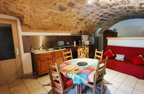 Saint-Jean-de-Bueges Apartment | Charming studio classified ** stone vaults, swimming pool, for 2 to 5 people