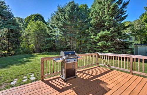 Saco House | Charming Saco Home with Deck, 5 Mi to Beach!