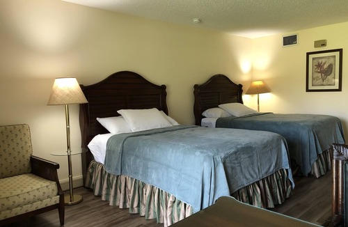 Wesley Chapel Condo | Charming Saddlebrook Stay . Private room with bath.