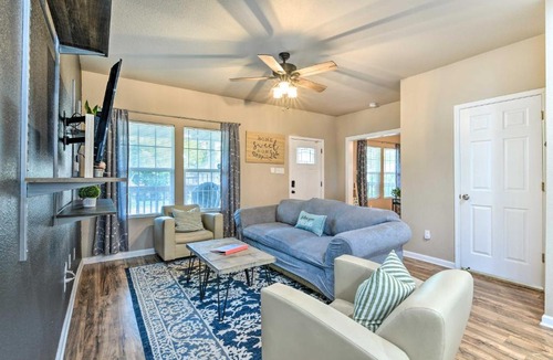 Highland Park House | Charming San Antonio Home ~ 4 Mi to Downtown