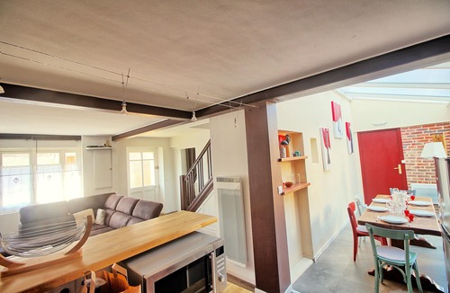 Veules-les-Roses House | Charming, sand beach 200 m, calm, parking, 4 bedrooms, 3 bathrooms