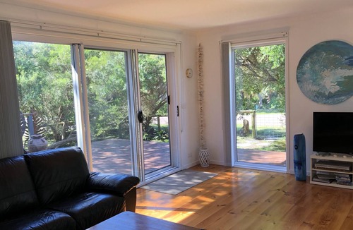 Sandy Point Cottage | Charming Sandy Cottage