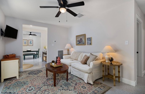 Sanibel House | Charming Sanibel Retreat 2BR, Pet Friendly