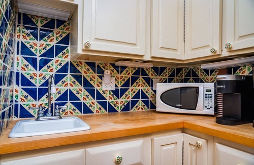 Northeast Santa Fe House | Charming Santa Fe Adobe Home 2 BR w/Elevated Views