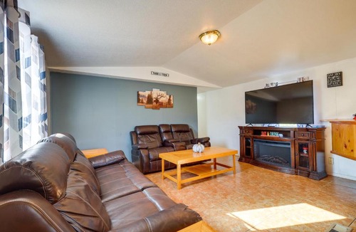 Santa Rosa House | Charming Santa Rosa Home w/Mountain Views & Porch