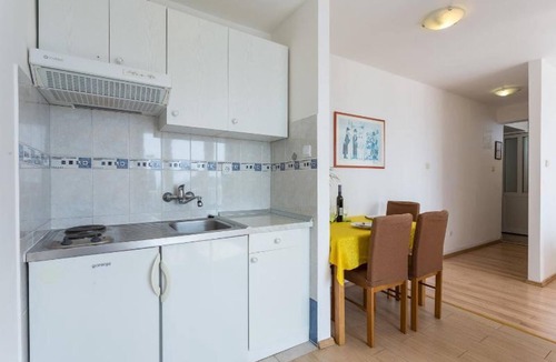 Ploce Apartment | Charming Sea View Studio