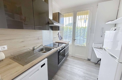 Jullouville House | Charming Seaside Home: 150m from Beach, Garden, Terrace, Close to Shops