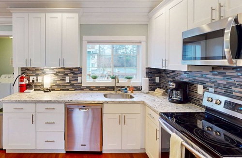 Seaside House | Charming Seaside home w/Private Hot tub and easy beach access