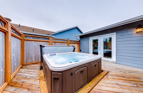 Seaside House | Charming Seaside home w/Private Hot tub and easy beach access