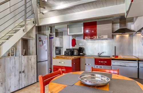 Marseillan Plage House | Charming Seaside House with Terrace