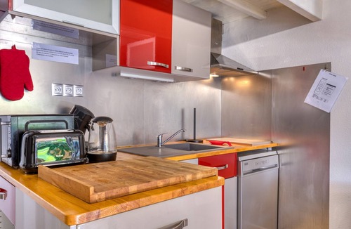 Marseillan Plage House | Charming Seaside House with Terrace