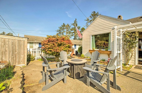 Pacific County Cottage | Charming Seaview Home w/BBQ, Deck & Fire Pit