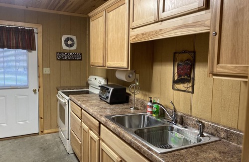 Millersville Cabin | Charming Secluded Getaway Cabin within minutes of amenities