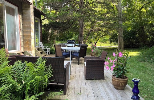 Coecles Harbor Cottage | Charming secluded island cottage