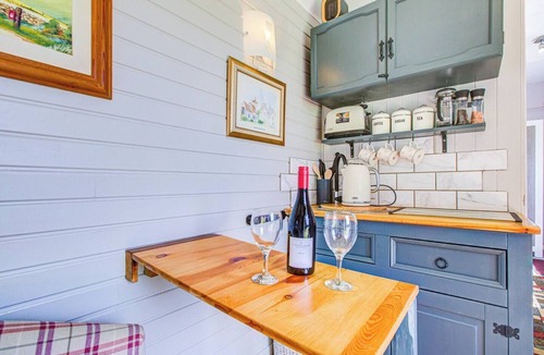 Upper Beeding Apartment | Charming Self Contained Garden Studio Upper Beeding