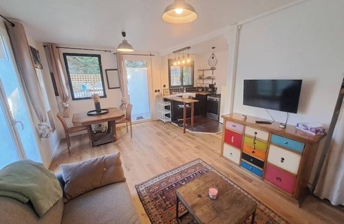 Villemomble Apartment | Charming self-contained studio 5 minutes from Raincy station