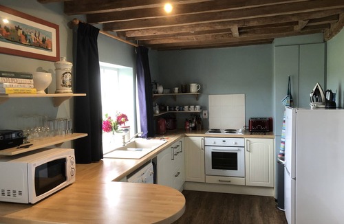 Faringdon Cottage | Charming self contained cottage in rural location