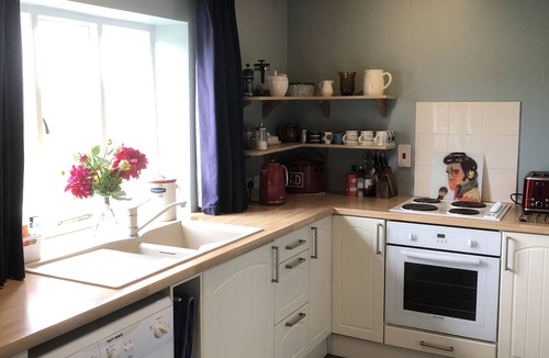 Faringdon Cottage | Charming self contained cottage in rural location