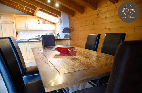 Ovronnaz Ski Chalet | Charming semi-detached Chalet Ovronne Est in the center