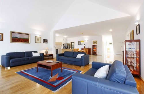 Tucepi Villa | Charming serene 3-BR pet-friendly Villa for 6 with heated pool
