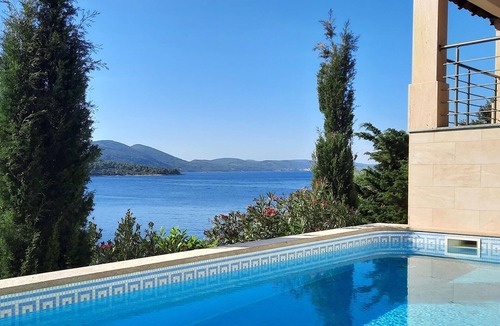 Blato Villa | Charming Serene Beachfront Villa for 8 With Private Pool