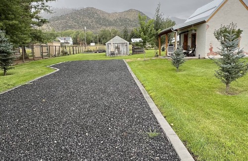 Pine Valley Cottage | Charming Settlers Cottage