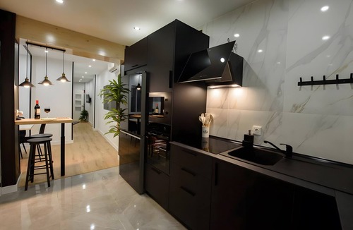 Dos Hermanas Apartment | Charming Sevilla Boutique: 2 Bedrooms, Sleeps 7, Parking Included