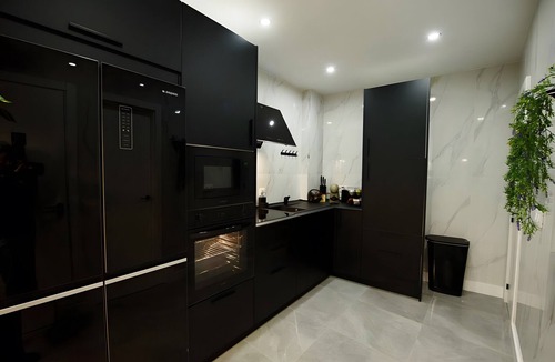 Dos Hermanas Apartment | Charming Sevilla Boutique: 2 Bedrooms, Sleeps 7, Parking Included