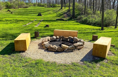 Marble Dale House | Charming Sharon Dwelling w/Deck & Fire Pit!