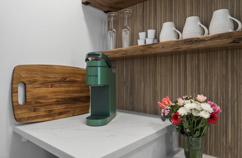 Sisters Apartment | Charming Sisters Cottage A