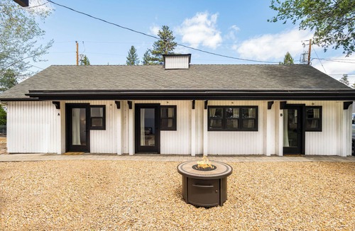 Sisters Apartment | Charming Sisters Cottage A