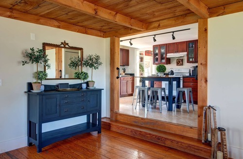 Skaneateles House | Charming Skaneateles Getaway