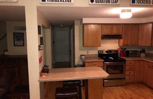 Ludlow Ski Chalet | Charming Ski Chalet Minutes From Okemo Mountain!