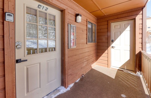 Brian Head Condo | Charming ski condo near slopes with balcony, mountain views, and fireplace