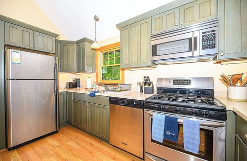 Newbury Cottage | Charming Ski Cottage Near Mount Sunapee