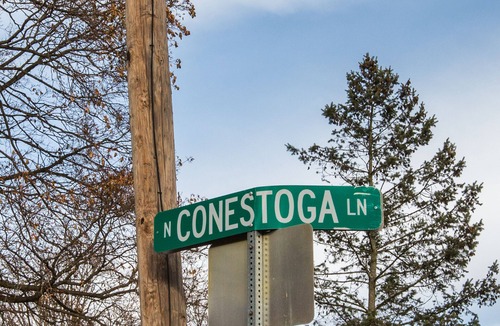Brownstown Apartment | Charming Small Town Treasure in Brownstown
