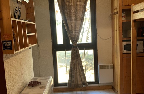 Auris Apartment | Charming snow front studio