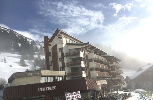 Auris Apartment | Charming snow front studio