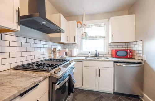 Meridian-Kessler House | Charming SoBro Retreat | Ideal Location | Walkable