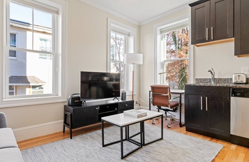 East Somerville Apartment | Charming Somerville 1BR nr Sullivans Square T, by Blueground