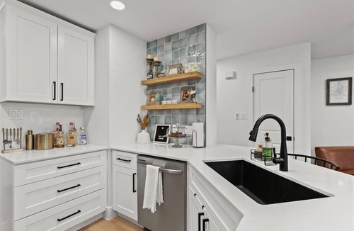 Tanglewood Forest House | Charming South Austin Home w/Pet Friendly Backyard