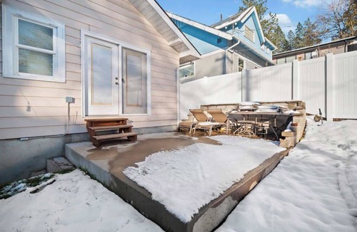 Manito House | Charming South Hill home with private office