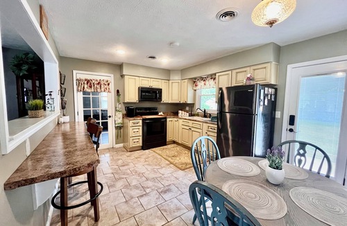 Campbellsville House | Charming Southern Home