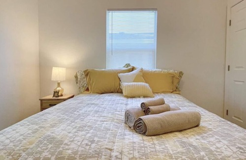 Southeastern Sacramento House | Charming, spacious 3 bdrm near brewery/restaurants