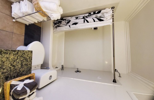 Southwest Annex House | Charming spacious 3 bedroom 1 bath