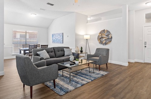Azle House | Charming & Spacious - 3RB Home!